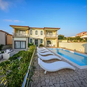 Sunset Deluxe , Vir Croatia